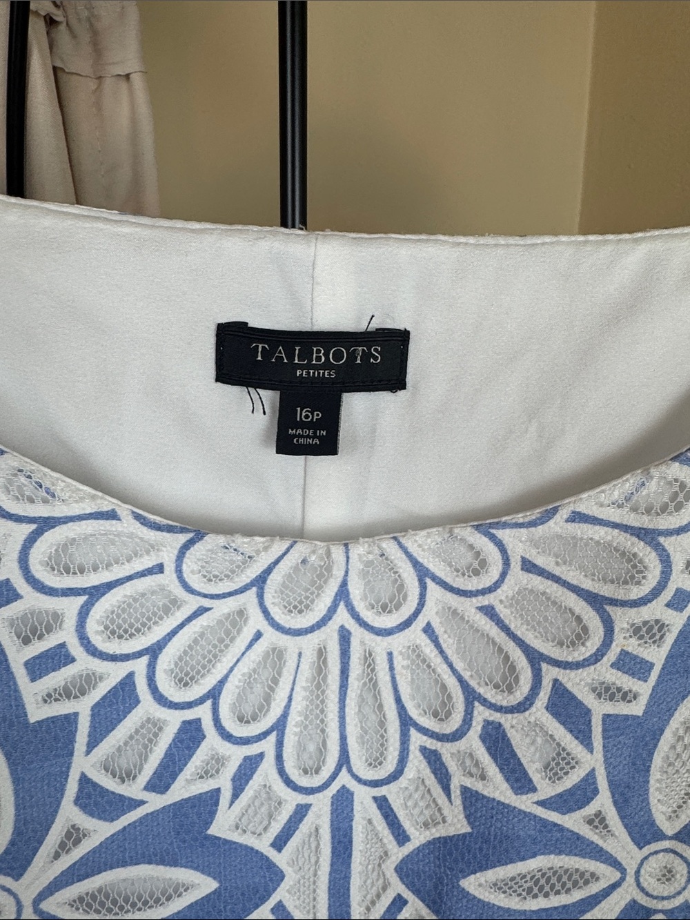 Talbots Petite Floral Lined Shift Dress Sleeveless Lace Size 16P Like New - Picture 2 of 9